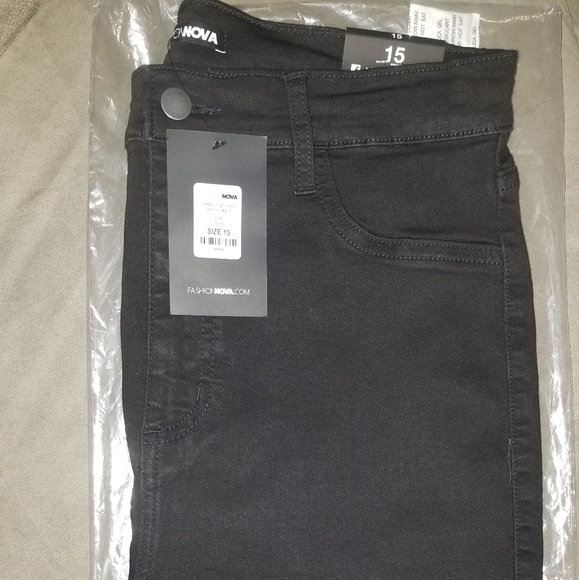 Classic High Waist Skinny Jeans (Fashion Nova) - Picture 2 of 4